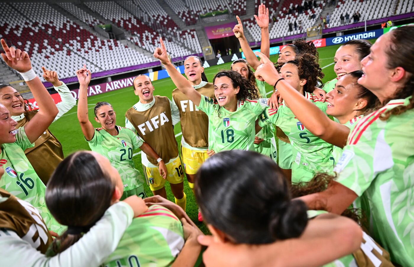Estados Unidos e Itália, pela Copa do Mundo Feminina Sub-20 de 2026.