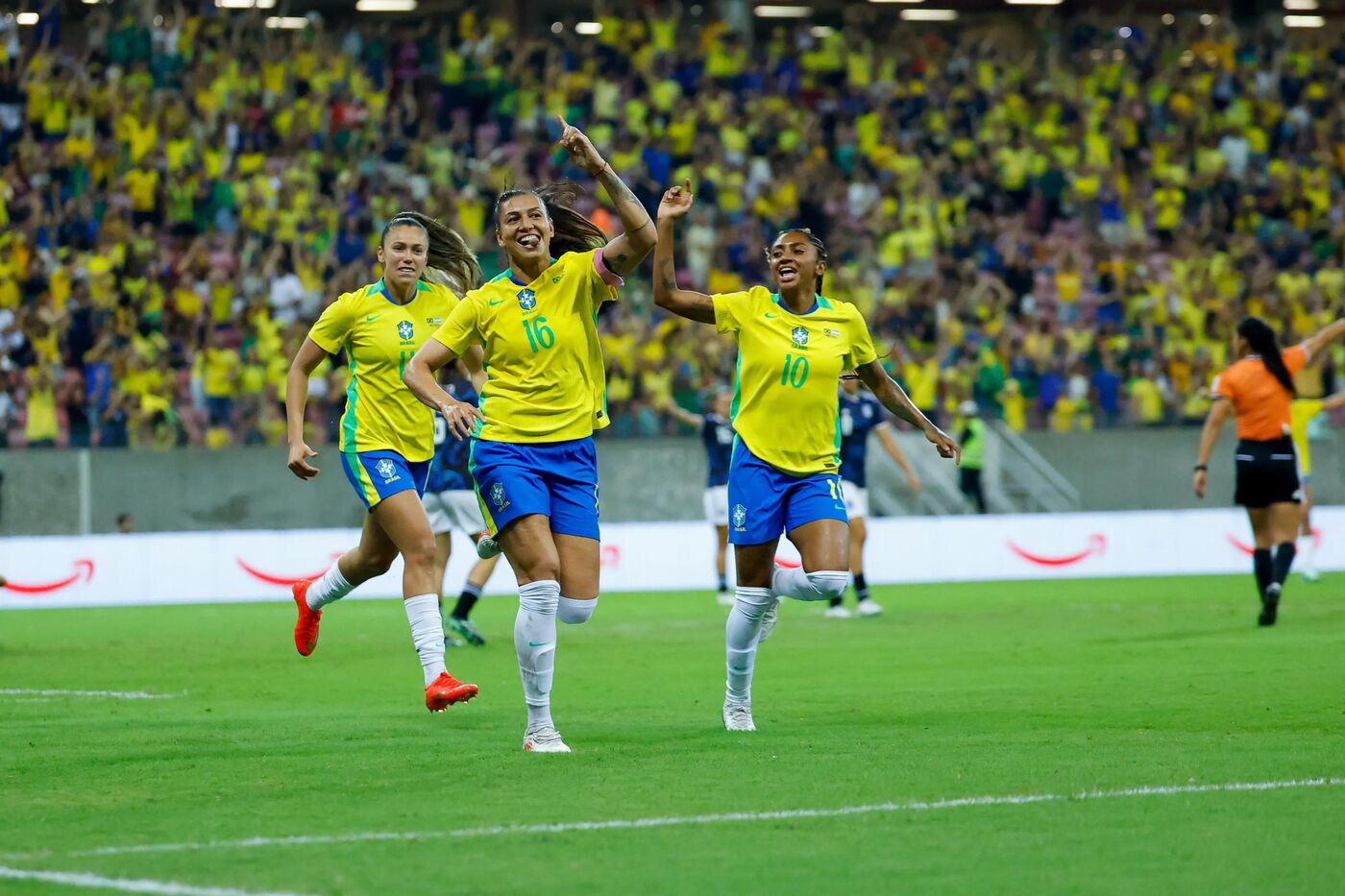 Brasil comemora, contra Argentina, em 2026.
