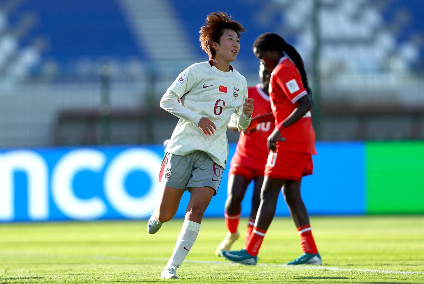 Xu Xiaotang: “Estou feliz e empolgada por marcar dois gols”