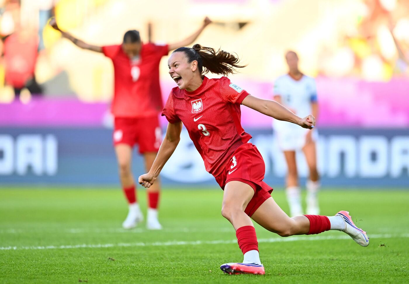 Polônia e México, pela Copa do Mundo Feminina Sub-20 de 2026.