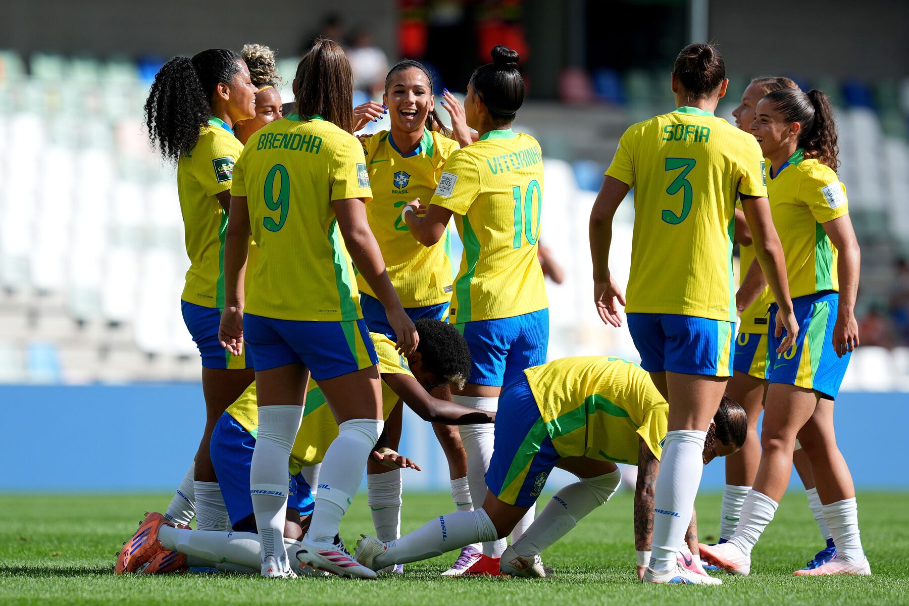 Thay marcou o centésimo gol do Brasil em Copas do Mundo Femininas Sub-20