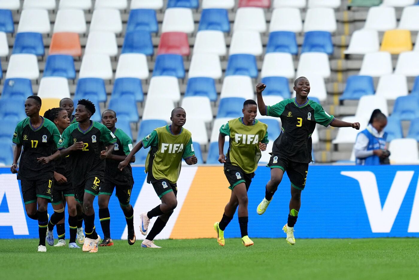 Winfrida Gerald comemora após marcar gol da Tanzânia contra o Brasil na Copa do Mundo Feminina Sub-20, em 5 de setembro de 2026.