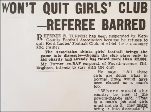 Recorte de jornal com o título Won't quit girls' club, referee barred