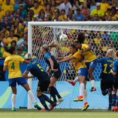 Brasil e Suécia no Maracanã, 2016