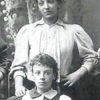 Emma Clarke, a primeira futebolista negra de que se tem registro