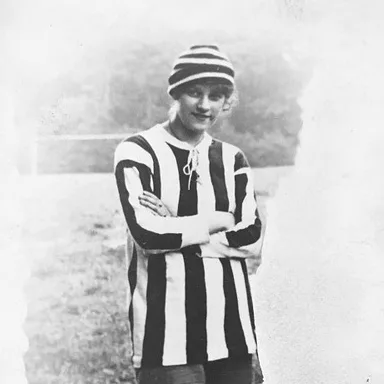 Alice Kell, capitã do Dick, Kerr Ladies